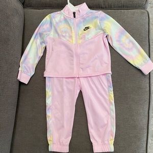 Nike two-piece outfit NEW